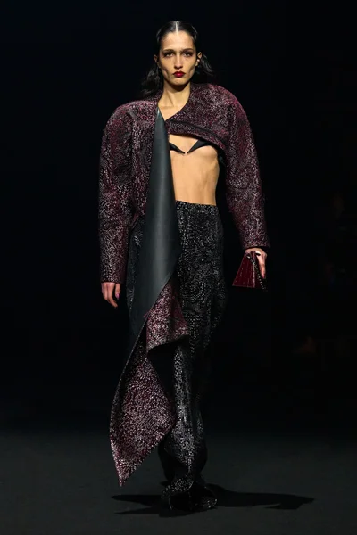 Look 26